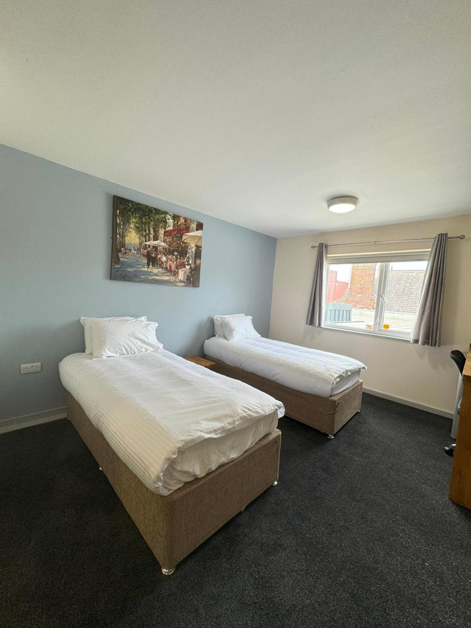 Citilodge Wakefield Hotel By Roomsbooked Exterior foto